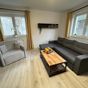  Apartament Wiosenny Kamienica Grochow With Free Parking Polska
