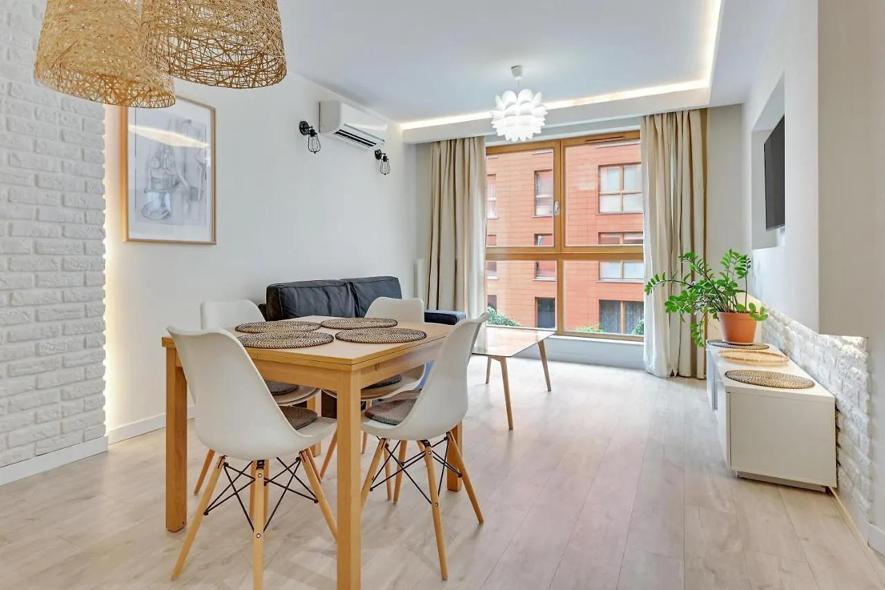 Downtown Apartments Aura II Γκντανσκ
